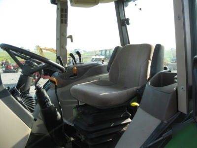 2005 john deere 5425 tractor with 542 loader