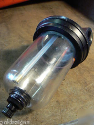 New parker schrader bellows 35841000 lubricator 1/2