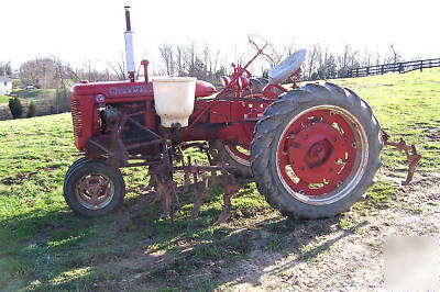 1952 farmall super c tractor cultivator & sidedresser