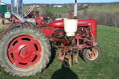1952 farmall super c tractor cultivator & sidedresser