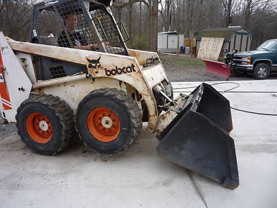 Bobcat 843 skid loader skidsteer, must see, low 