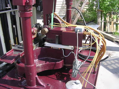 Crystal lake cylindrical grinder plain od dro precision