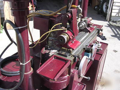 Crystal lake cylindrical grinder plain od dro precision