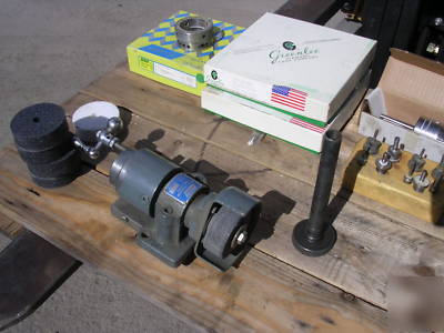 Crystal lake cylindrical grinder plain od dro precision
