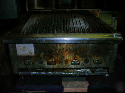 Rankin-delux drb-25C natural gas charbroiler 