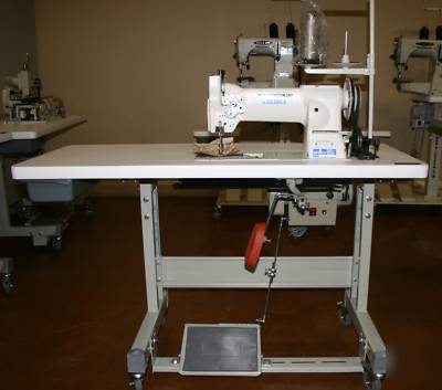 Reconditioned juki lu-563 s/n walking foot w/ reverse