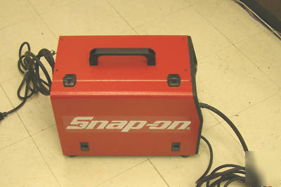 Snap-on mig 125 wire feed welder MIG125