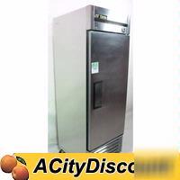 Used true t-23F reach in frozen foods freezer