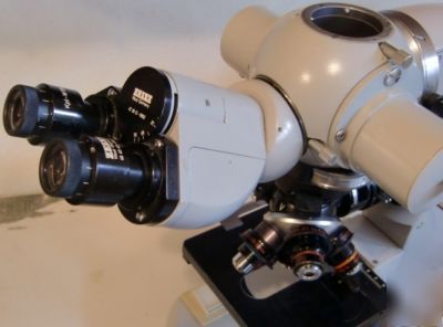 Zeiss universal research microscope with inko objective