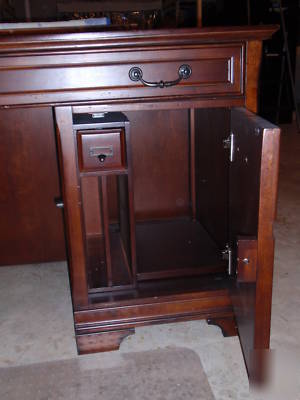 Executive desk, return, and file cabinet