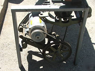 Logan screw cutting and turret lathe model 825