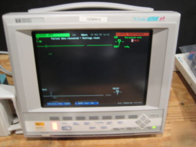 Hewlett packard viridia 24CT patient monitor