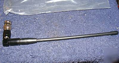 Pro base scanner antenna on the back 800-900 mhz 