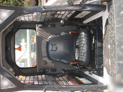 2007 bobcat skid steer loader S175 skidsteer -low hours