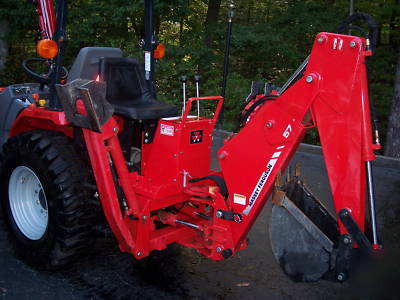 2008 massey ferguson 1528 tractor w/loader & backhoe