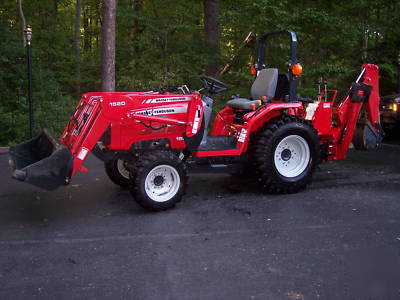 2008 massey ferguson 1528 tractor w/loader & backhoe