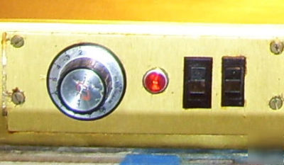 Carving station alto shaam heated base & 2 heat lamps 