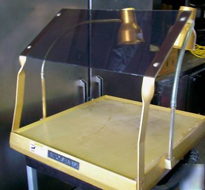 Carving station alto shaam heated base & 2 heat lamps 