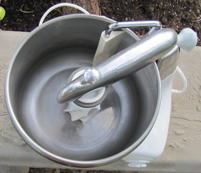 Magic mill dlx 2000 stand mixer $569 retail