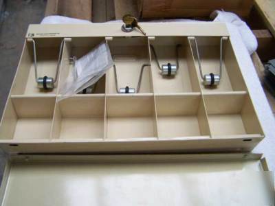 New 1 indiana cash drawer 2 keys tan model 4T ht 13