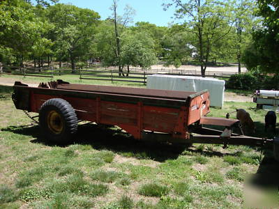 New avco idea 5 ton pto manure spreader