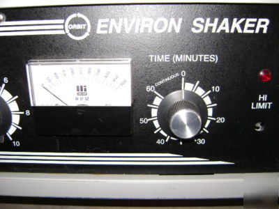 Lab-line 3527 bench top incubated shaker