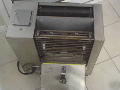 Roundup bun toaster vct-2000 chicken/burger shop equipe