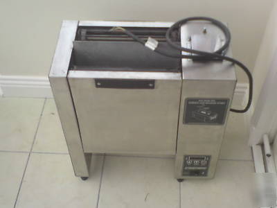 Roundup bun toaster vct-2000 chicken/burger shop equipe