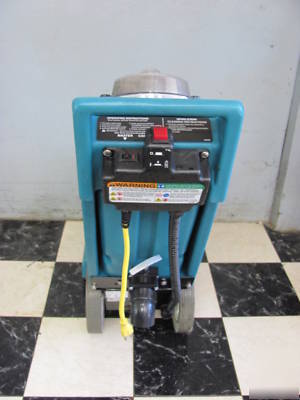 Tennant 1220 carpet extractor cleaner machine portable