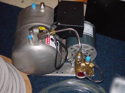 10BTN wunder-bar soda system,6FLOJET pumps,carbinator+