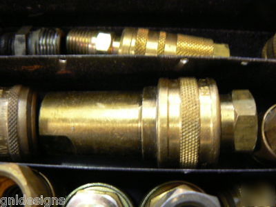 Brass air & hydraulic hose fittings in 1 drawer cabinet