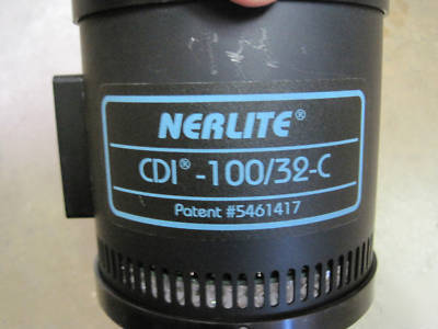 Nerlite cdi-100/32-c illuminator p/n 250001 12V/1.53A