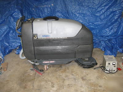 Advance c-max 28 st floor scrubber cleaner buffer