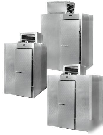 New mccray step-in freezer 5.5' x 5' self-contained 140