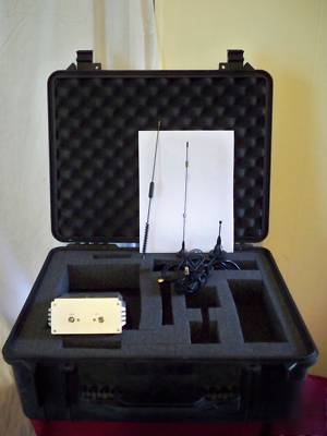 Cellular frequency generator mobile spectrum analyzer