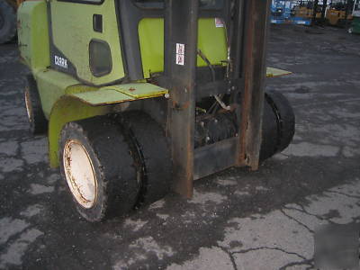 Clark 8000# rough terrain forklift gas powered full cab