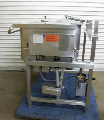 Groen 40 gallon braising pan tilt skillet kettle NHFP4
