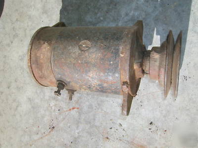 Farmall m mv sm h hv sh tractor orignal 6V generator