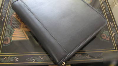 Coach leather full size zipper agenda brief 