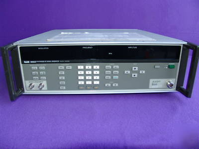 Fluke 6062A 100 khz-2.1GHZ synthesized rf signal gen.