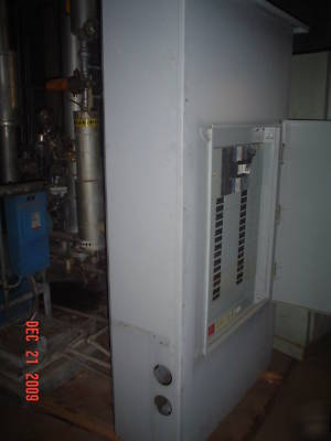 Ge spectra series apn plug-in style panel board 800AMP 