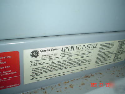 Ge spectra series apn plug-in style panel board 800AMP 