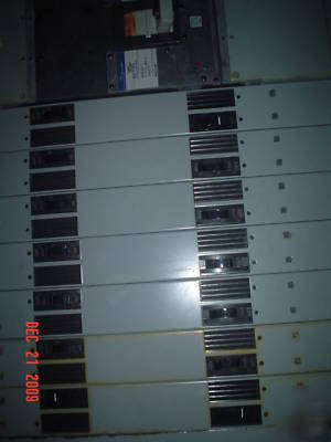 Ge spectra series apn plug-in style panel board 800AMP 