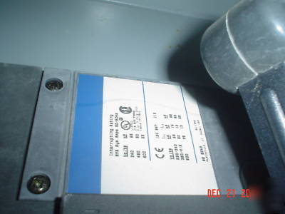 Ge spectra series apn plug-in style panel board 800AMP 