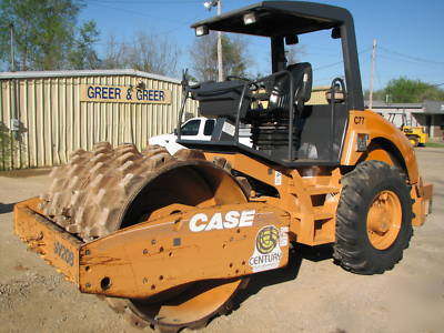 2004 case SV208 compactor smooth with padfoot shell kit