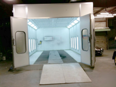 Benchmark double insulated down draft spray booth w/pit