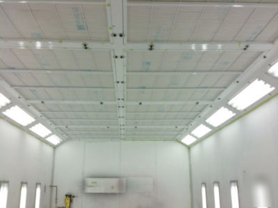 Benchmark double insulated down draft spray booth w/pit