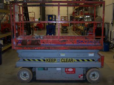 Skyjack sj-3220 scissor lift, man lift, aerial lift