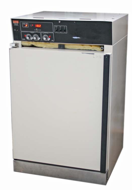 Napco 6100 water-jacketed CO2 lab chamber incubator