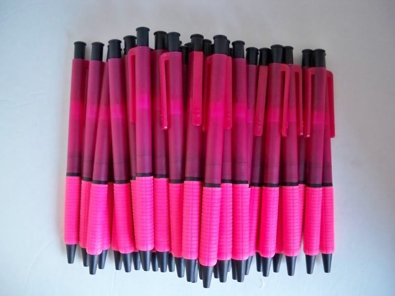 Papermate dynagrip pens 1 lot of 36 pens